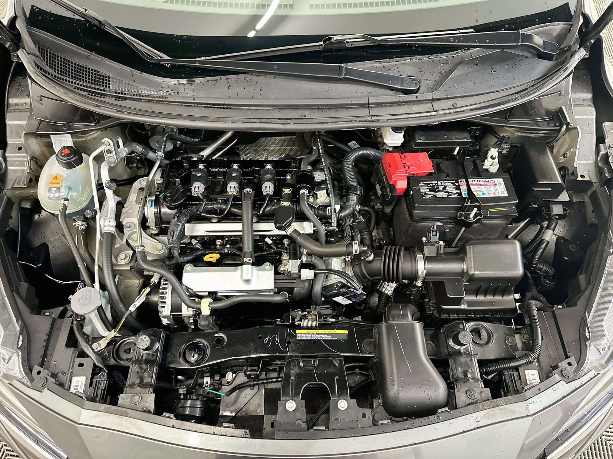 Used 2025 Nissan Versa SV FWD image 32