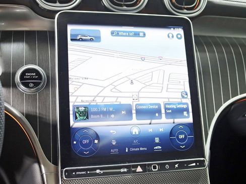 Used 2023 Mercedes-Benz GLC 300 4MATIC w/ Pinnacle Trim Package image 18