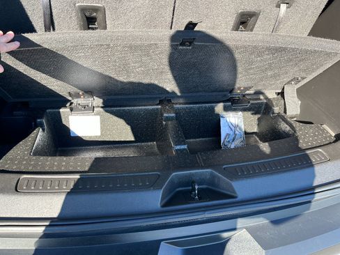 Used 2020 GMC Acadia SLT image 15