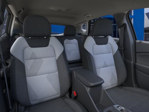 New 2026 Chevrolet Trax LS FWD image 18