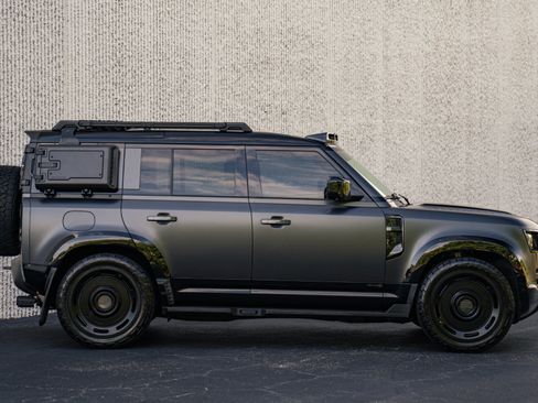 Used 2021 Land Rover Defender 110 X AWD/4WD image 10