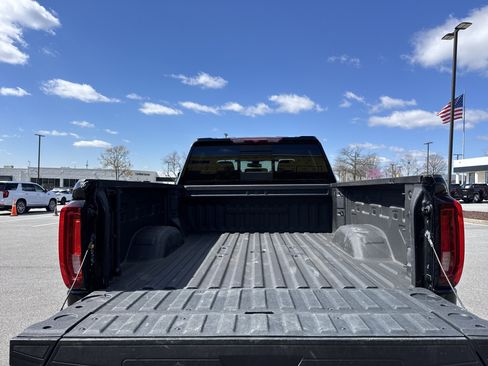 Used 2023 GMC Sierra 2500 Denali image 33