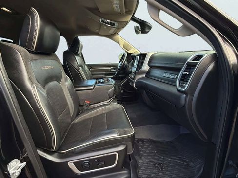 Used 2019 RAM 1500 Laramie AWD/4WD image 13