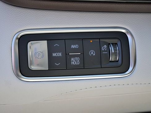 New 2026 Buick Enclave Avenir w/ Super Cruise Package AWD/4WD image 47
