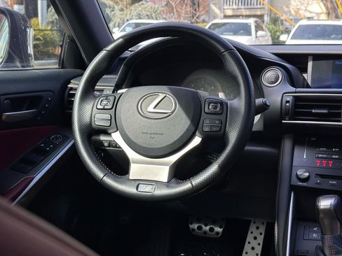 Used 2018 Lexus IS 300 F Sport image 14