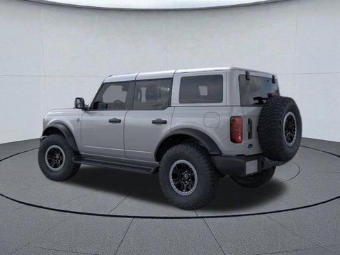 New 2026 Ford Bronco Outer Banks w/ Sasquatch Package AWD/4WD image 4