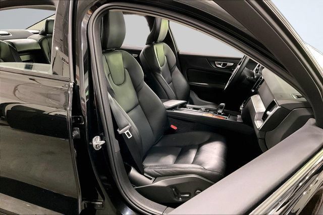 Certified 2023 Volvo S60 B5 Core w/ Climate Package FWD image 9