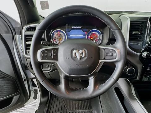 Used 2022 RAM 1500 Big Horn AWD/4WD image 12