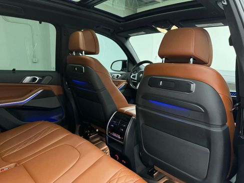 Used 2024 BMW X5 M60i AWD/4WD image 15