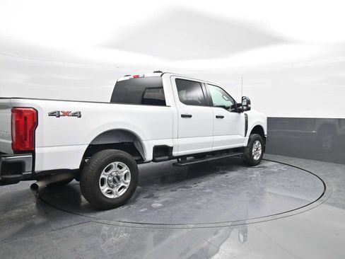 Used 2025 Ford F250 XLT image 8