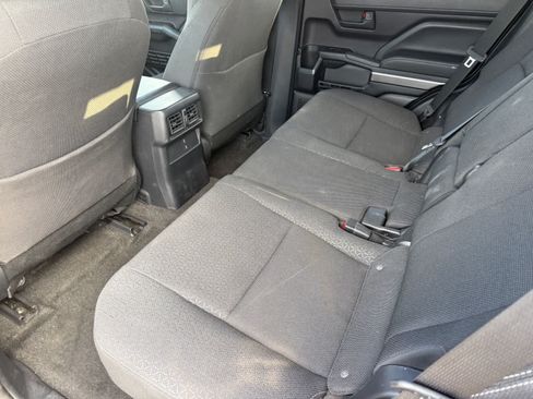 Used 2025 Toyota 4Runner SR5 AWD/4WD image 9