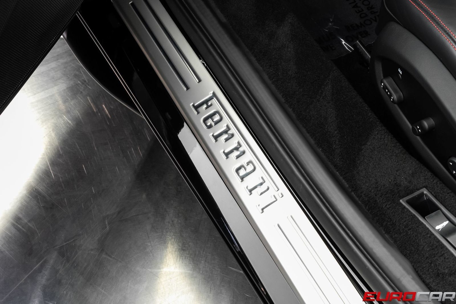 Used 2021 Ferrari F8 Tributo RWD image 48