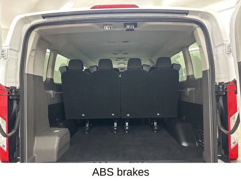 Used 2024 Ford Transit 350 XLT RWD image 28