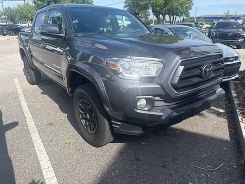 Used 2022 Toyota Tacoma SR5 w/ Technology Package RWD image 6