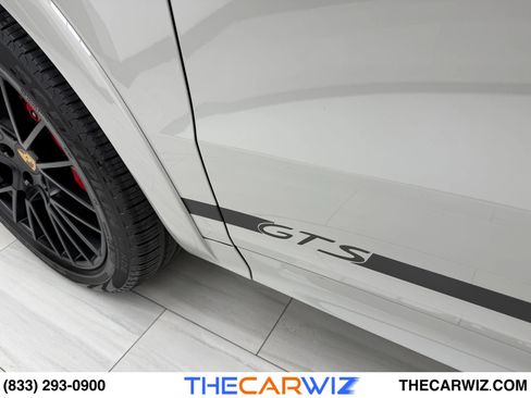 Used 2023 Porsche Cayenne GTS image 13