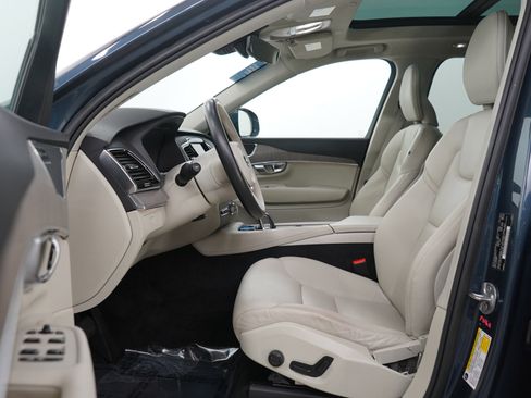 Used 2023 Volvo XC90 B6 Plus image 20