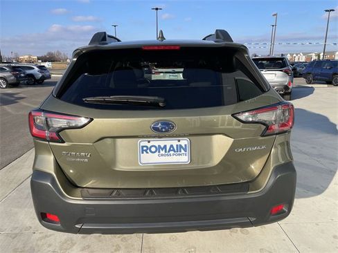 Certified 2023 Subaru Outback Premium image 4