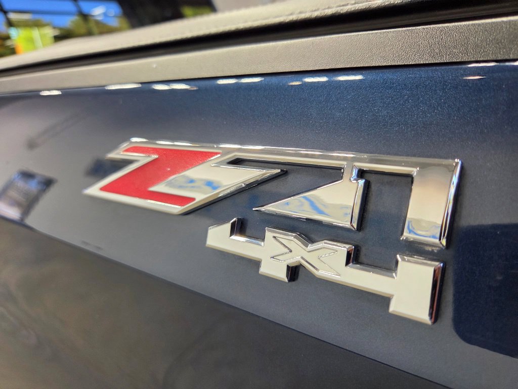 Used 2021 Chevrolet Silverado 1500 RST AWD/4WD image 15