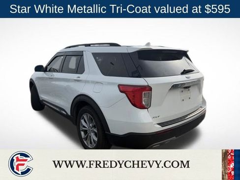 Used 2021 Ford Explorer XLT w/ Equipment Group 202A image 8