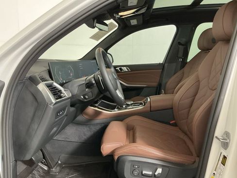 Certified 2024 BMW X5 sDrive40i w/ Premium Package image 23