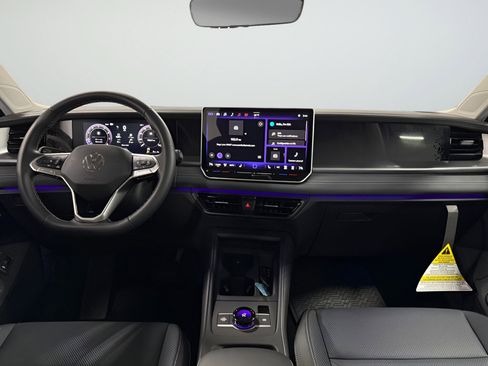 New 2026 Volkswagen Tiguan SE image 10