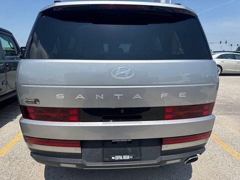 Used 2025 Hyundai Santa Fe Limited AWD/4WD image 10