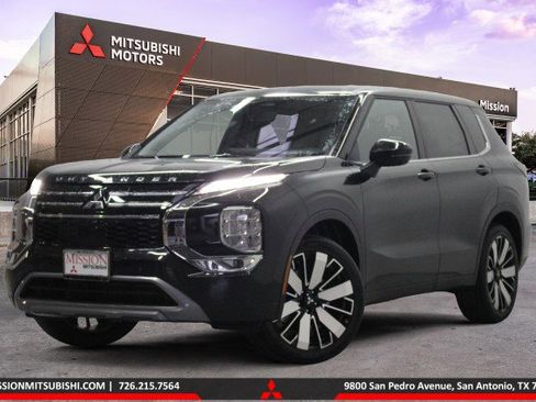 New 2026 Mitsubishi Outlander SE FWD image 1