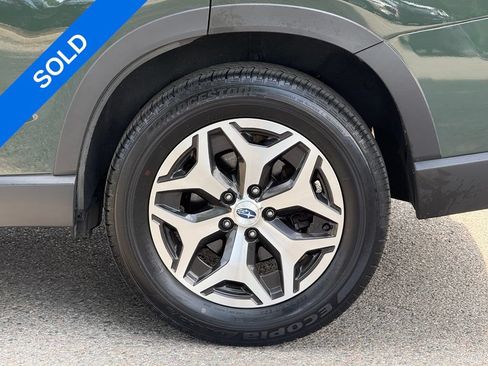 Used 2023 Subaru Forester Premium AWD/4WD image 7