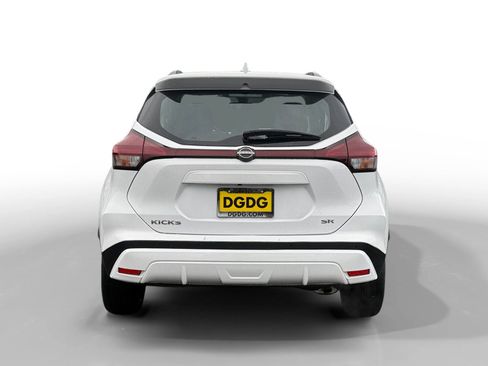 Used 2024 Nissan Kicks SR image 4