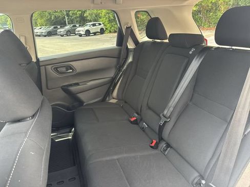 Used 2025 Nissan Rogue S FWD image 13