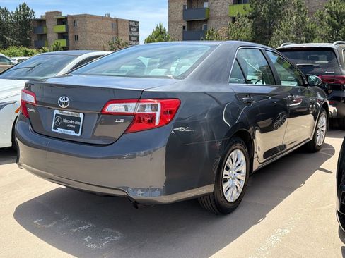 Used 2014 Toyota Camry LE FWD image 9