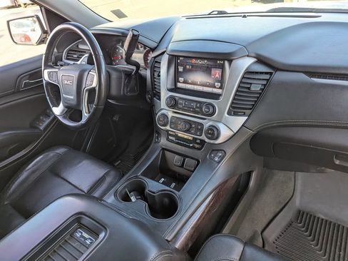 Used 2015 GMC Yukon SLT image 36