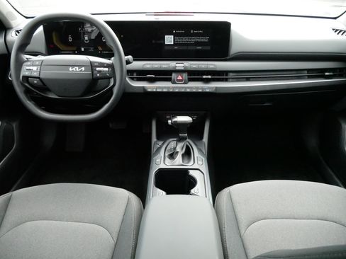 Used 2025 Kia K4 FWD image 10