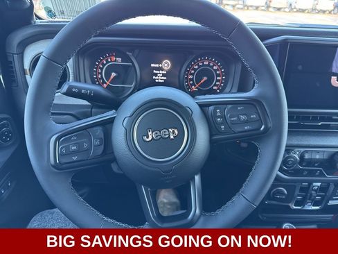 New 2025 Jeep Gladiator Sport image 25