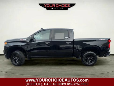 Used 2021 Chevrolet Silverado 1500 Custom Trail Boss w/ LPO, Dark Essentials Package image 2