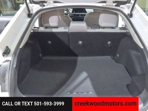 Used 2023 Toyota Prius LE image 54