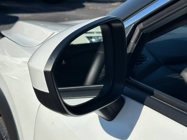 Certified 2025 Nissan Rogue SV AWD/4WD image 9