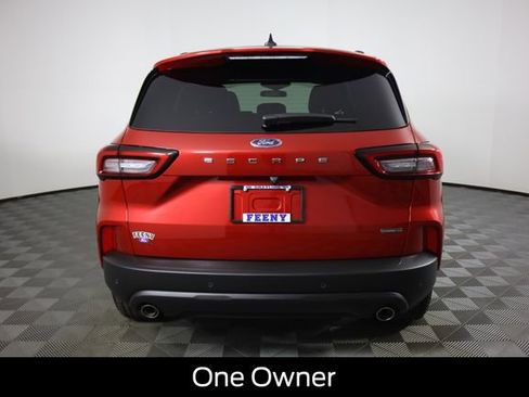 Used 2025 Ford Escape ST-Line Select w/ Tech Pack #1 image 6