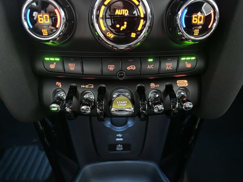 Used 2024 MINI Cooper SE FWD image 21