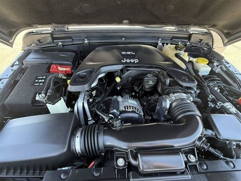 Used 2020 Jeep Wrangler Unlimited Sport S AWD/4WD image 20