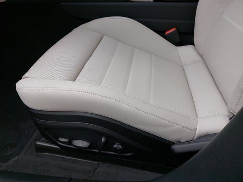 New 2026 Porsche Panamera 4 image 31