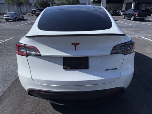 Used 2023 Tesla Model Y Long Range image 5