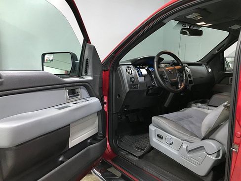 Used 2011 Ford F150 XLT w/ XLT Chrome Pkg RWD image 9