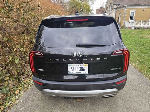 Used 2020 Kia Telluride SX w/ SX Prestige Package image 18