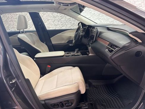 Used 2024 Lexus RX 350 FWD w/ Convenience Package image 11