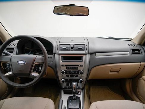 Used 2010 Ford Fusion SE image 26