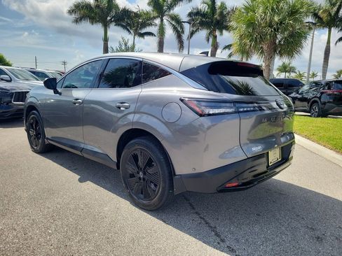 Used 2025 Nissan Murano SV FWD image 6