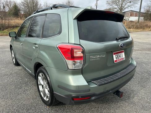 Used 2018 Subaru Forester 2.5i Touring image 3