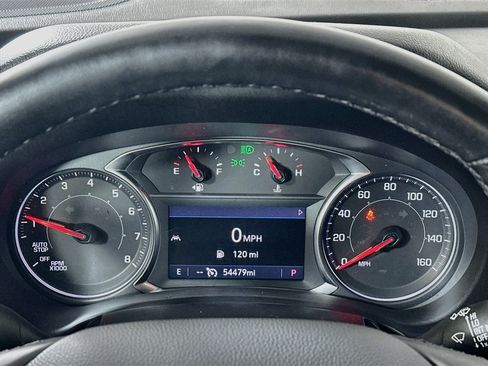 Used 2024 GMC Terrain SLT AWD/4WD image 12