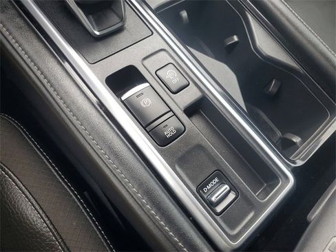 Used 2022 Nissan Pathfinder SL image 38